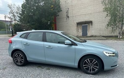 Volvo V40 Cross Country I, 2019 год, 1 680 000 рублей, 1 фотография