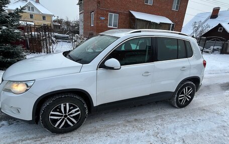 Volkswagen Tiguan I, 2010 год, 875 000 рублей, 2 фотография