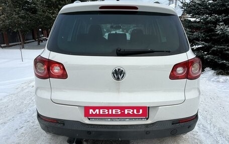 Volkswagen Tiguan I, 2010 год, 875 000 рублей, 3 фотография