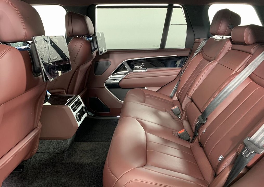 Land Rover Range Rover, 2023 год, 31 790 000 рублей, 8 фотография