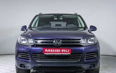 Volkswagen Touareg III, 2011 год, 2 000 000 рублей, 2 фотография