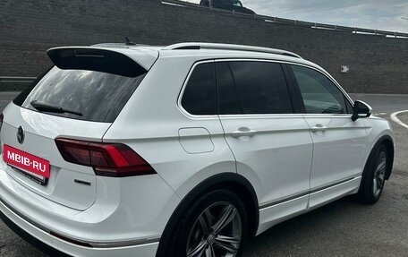 Volkswagen Tiguan II, 2018 год, 3 049 000 рублей, 5 фотография