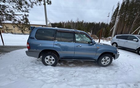 Toyota Land Cruiser 100 рестайлинг 2, 2005 год, 2 000 000 рублей, 7 фотография