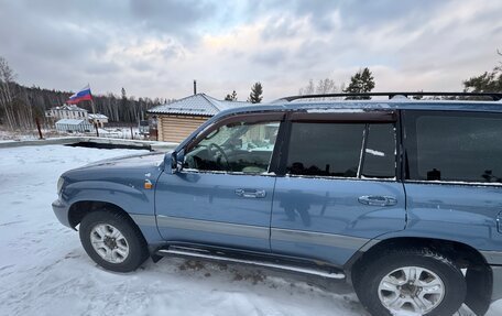 Toyota Land Cruiser 100 рестайлинг 2, 2005 год, 2 000 000 рублей, 14 фотография