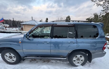 Toyota Land Cruiser 100 рестайлинг 2, 2005 год, 2 000 000 рублей, 15 фотография