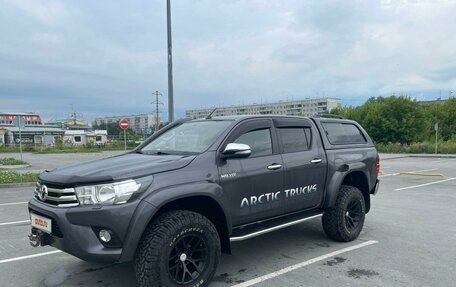 Toyota Hilux VIII, 2015 год, 3 800 000 рублей, 3 фотография