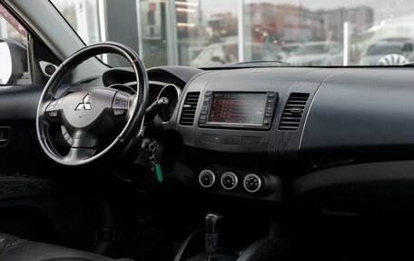 Mitsubishi Outlander III рестайлинг 3, 2007 год, 1 350 000 рублей, 11 фотография