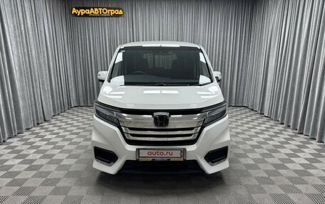 Honda Stepwgn IV, 2017 год, 2 577 000 рублей, 5 фотография