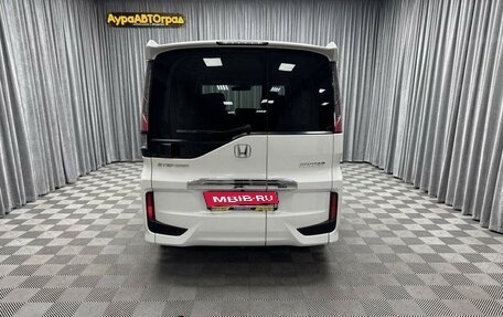 Honda Stepwgn IV, 2017 год, 2 577 000 рублей, 14 фотография