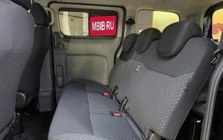 Nissan NV200, 2021 год, 1 100 000 рублей, 24 фотография