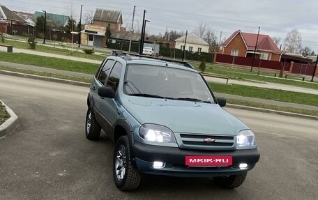 Chevrolet Niva I рестайлинг, 2006 год, 600 000 рублей, 2 фотография