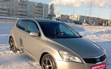 KIA cee'd I рестайлинг, 2012 год, 999 000 рублей, 3 фотография