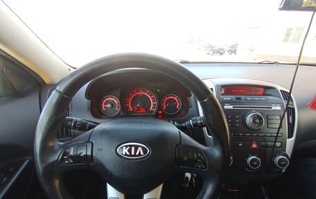 KIA cee'd I рестайлинг, 2012 год, 999 000 рублей, 13 фотография