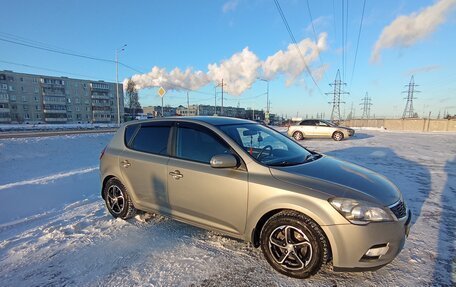 KIA cee'd I рестайлинг, 2012 год, 999 000 рублей, 7 фотография