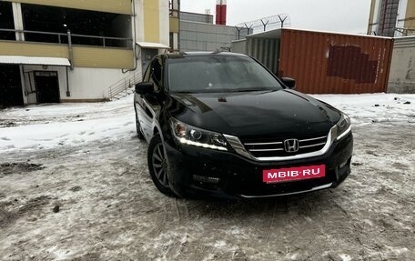 Honda Accord IX рестайлинг, 2014 год, 2 050 000 рублей, 3 фотография