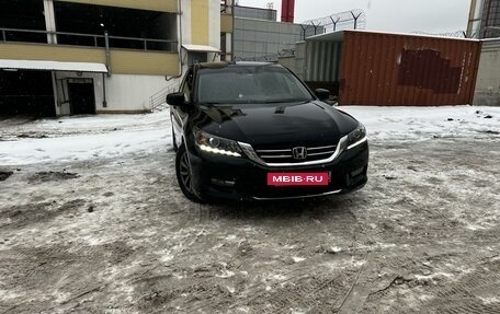 Honda Accord IX рестайлинг, 2014 год, 2 050 000 рублей, 2 фотография