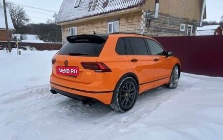 Volkswagen Tiguan II, 2019 год, 4 100 000 рублей, 3 фотография