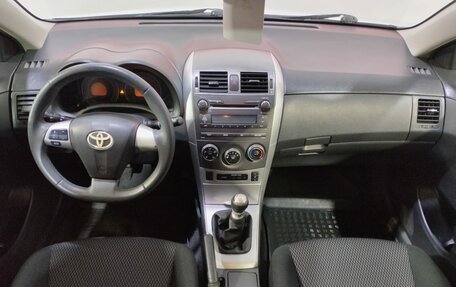 Toyota Corolla, 2011 год, 1 024 000 рублей, 9 фотография