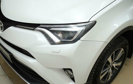 Toyota RAV4, 2019 год, 2 450 000 рублей, 9 фотография