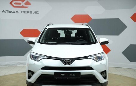 Toyota RAV4, 2019 год, 2 450 000 рублей, 2 фотография