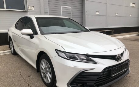 Toyota Camry, 2021 год, 3 299 000 рублей, 3 фотография