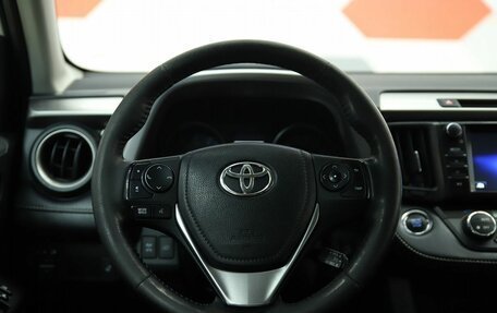 Toyota RAV4, 2019 год, 2 450 000 рублей, 18 фотография