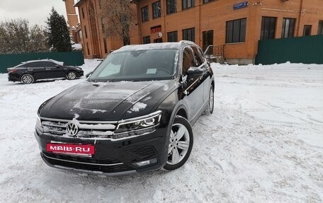 Volkswagen Tiguan II, 2020 год, 3 650 000 рублей, 5 фотография