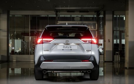 Toyota RAV4, 2024 год, 4 600 000 рублей, 6 фотография