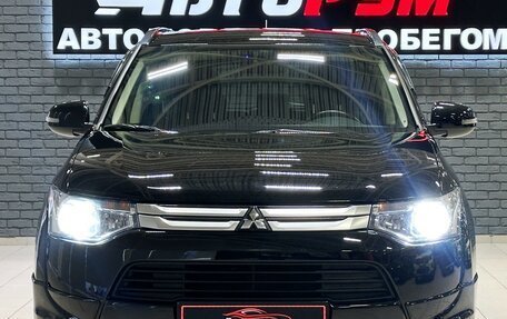 Mitsubishi Outlander III рестайлинг 3, 2014 год, 1 887 000 рублей, 3 фотография