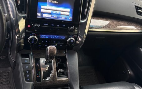 Toyota Alphard III, 2018 год, 4 650 000 рублей, 16 фотография