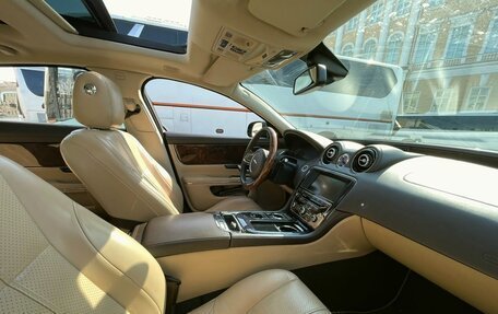 Jaguar XJ IV (X351), 2012 год, 2 600 000 рублей, 9 фотография