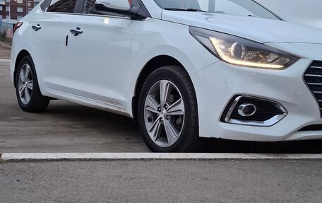 Hyundai Solaris II рестайлинг, 2018 год, 1 450 000 рублей, 1 фотография