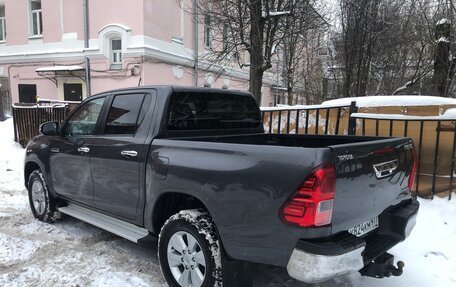 Toyota Hilux VIII, 2017 год, 4 200 000 рублей, 6 фотография