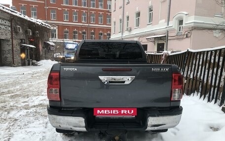 Toyota Hilux VIII, 2017 год, 4 200 000 рублей, 3 фотография