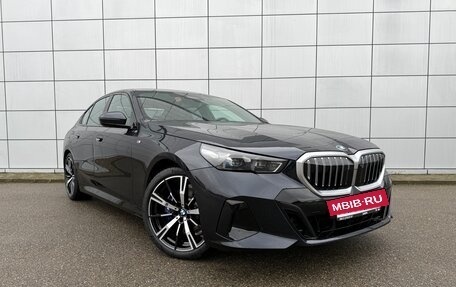 BMW 5 серия, 2024 год, 12 390 000 рублей, 3 фотография