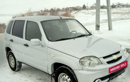 Chevrolet Niva I рестайлинг, 2009 год, 420 000 рублей, 3 фотография