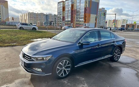 Volkswagen Passat B8 рестайлинг, 2020 год, 2 730 000 рублей, 3 фотография