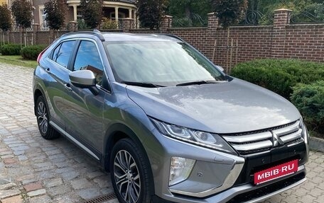 Mitsubishi Eclipse Cross, 2018 год, 2 300 000 рублей, 3 фотография