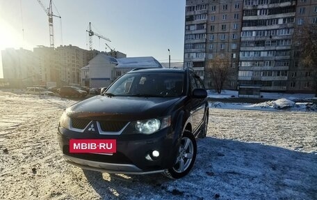 Mitsubishi Outlander III рестайлинг 3, 2007 год, 1 530 000 рублей, 3 фотография