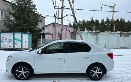 Renault Logan II, 2015 год, 950 000 рублей, 5 фотография