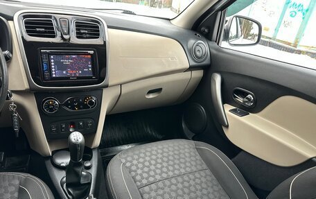 Renault Logan II, 2015 год, 950 000 рублей, 13 фотография