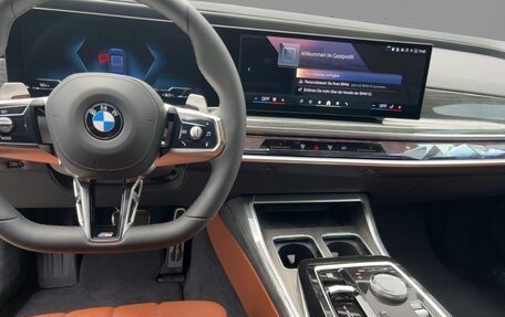 BMW 7 серия, 2024 год, 23 100 000 рублей, 9 фотография