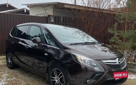 Opel Zafira C рестайлинг, 2013 год, 1 250 000 рублей, 7 фотография