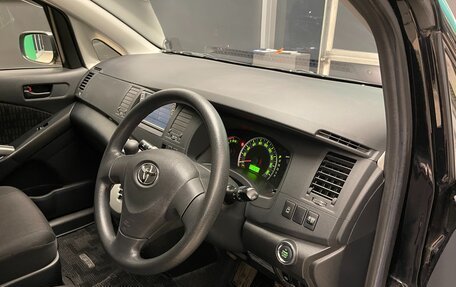 Toyota ISis I, 2011 год, 1 520 000 рублей, 8 фотография