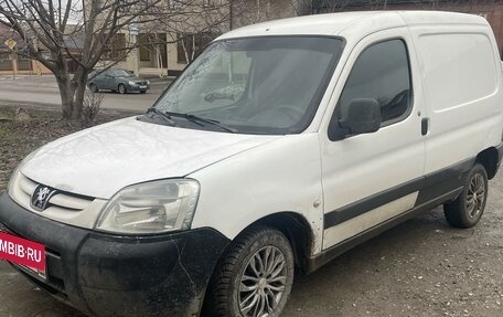 Peugeot Partner II рестайлинг 2, 2010 год, 475 000 рублей, 2 фотография