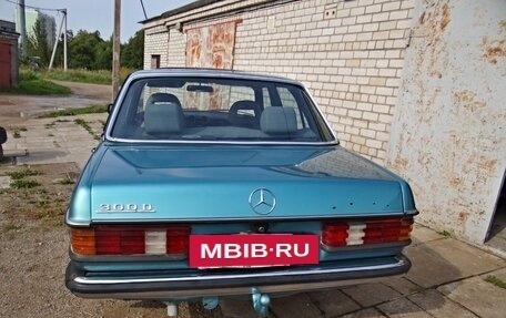 Mercedes-Benz W123, 1984 год, 1 400 000 рублей, 7 фотография