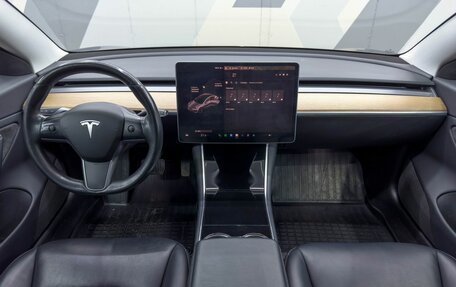 Tesla Model 3 I, 2018 год, 2 870 000 рублей, 19 фотография