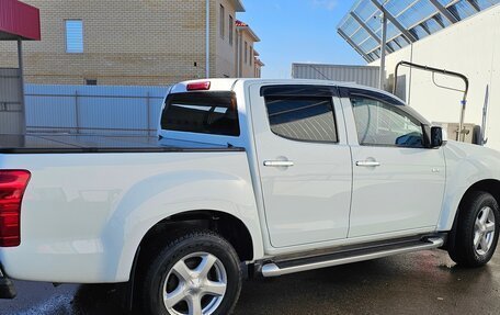 Isuzu D-Max II, 2018 год, 2 800 000 рублей, 6 фотография