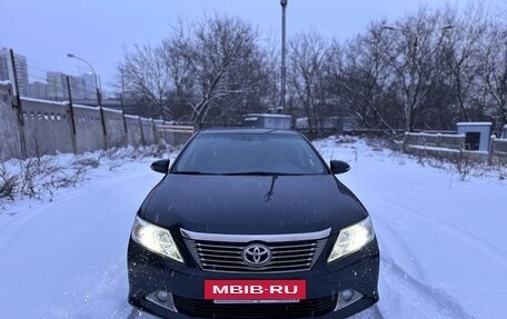 Toyota Camry, 2012 год, 1 620 000 рублей, 2 фотография