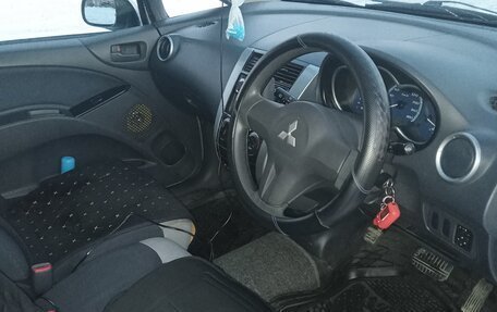 Mitsubishi Colt VI рестайлинг, 2003 год, 495 000 рублей, 4 фотография